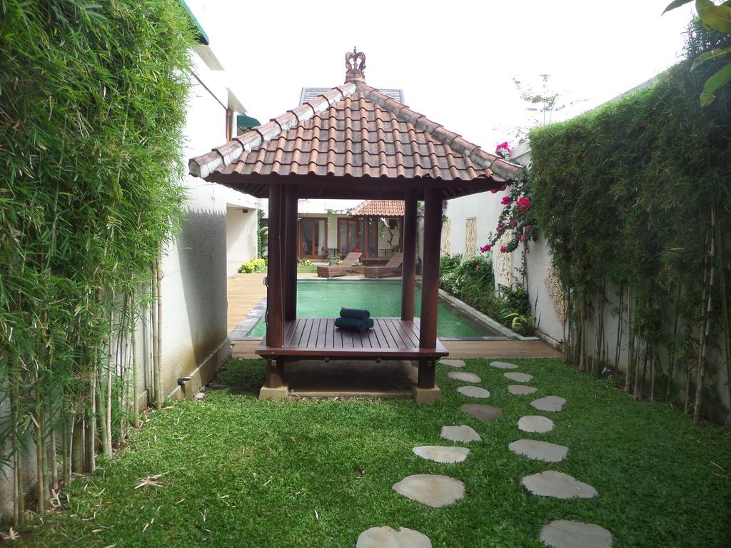 Royal Majesty Villas Kuta Lombok Exterior foto