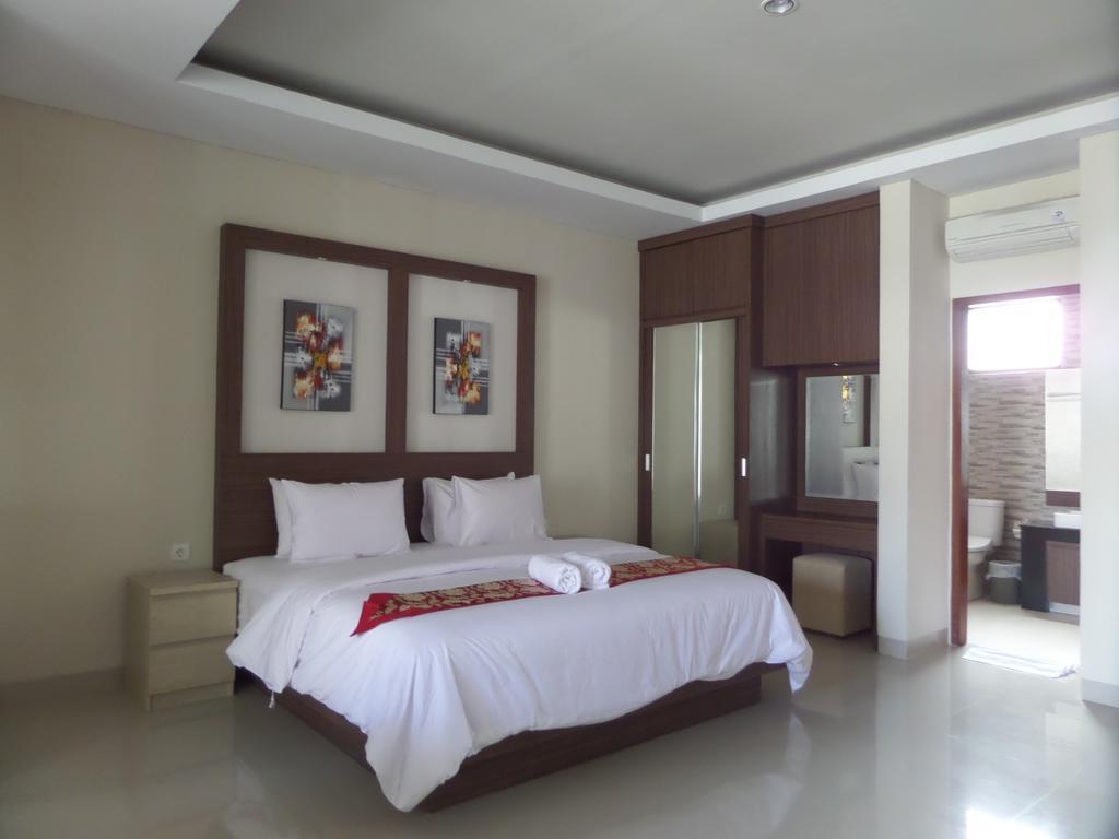 Royal Majesty Villas Kuta Lombok Exterior foto